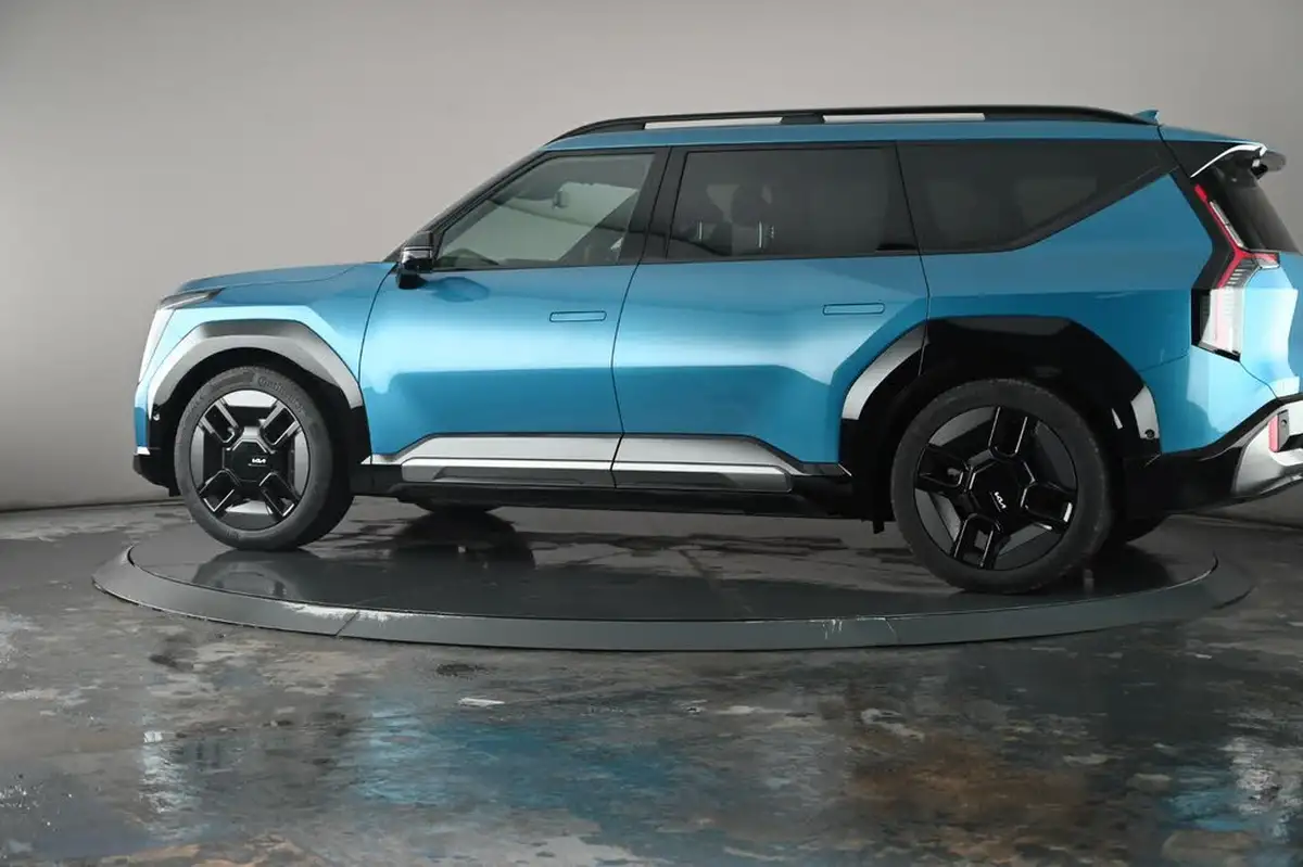 2024-kia-ev9-e-gt-line-s-7-big-16