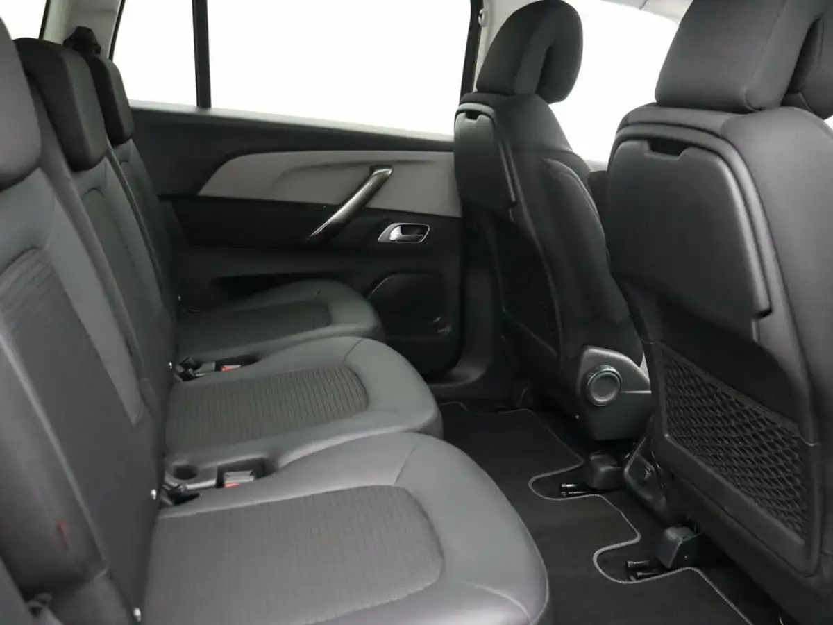 2022-citroen-grand-c4-spacetourer-15bluehdi-sense-big-21