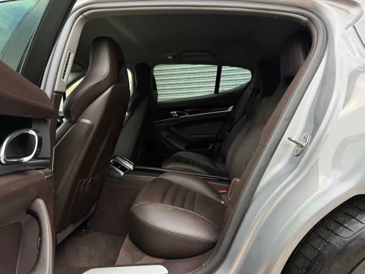 2010-porsche-panamera-48-4s-big-19