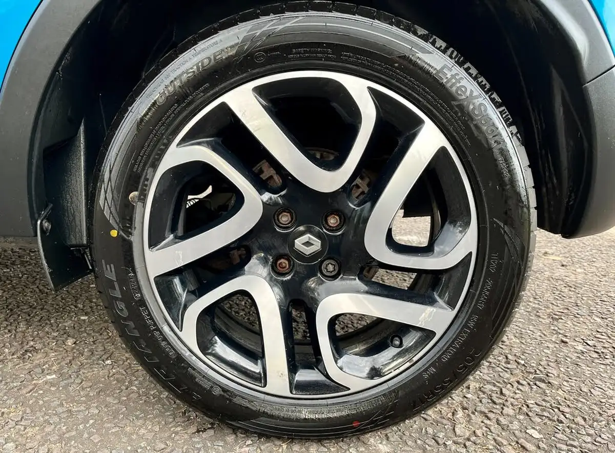 2013-renault-captur-15dci-dynamique-s-big-11