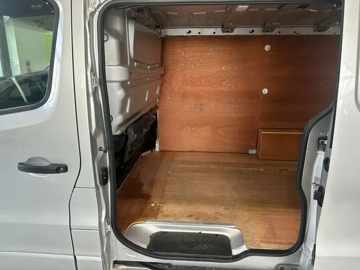 2015-vauxhall-vivaro-16cdti-sportive-2700-ecoflex-l1h1-120ps-big-32