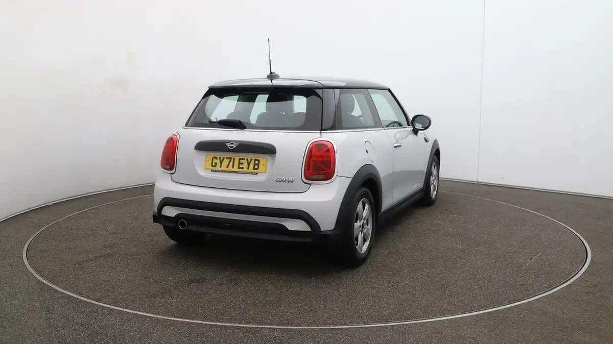 2021-mini-cooper-15-cooper-classic-hatchback-3d-big-49