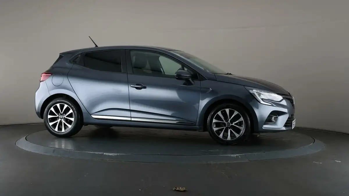2020-renault-clio-10-sce-iconic-75bhp-big-55