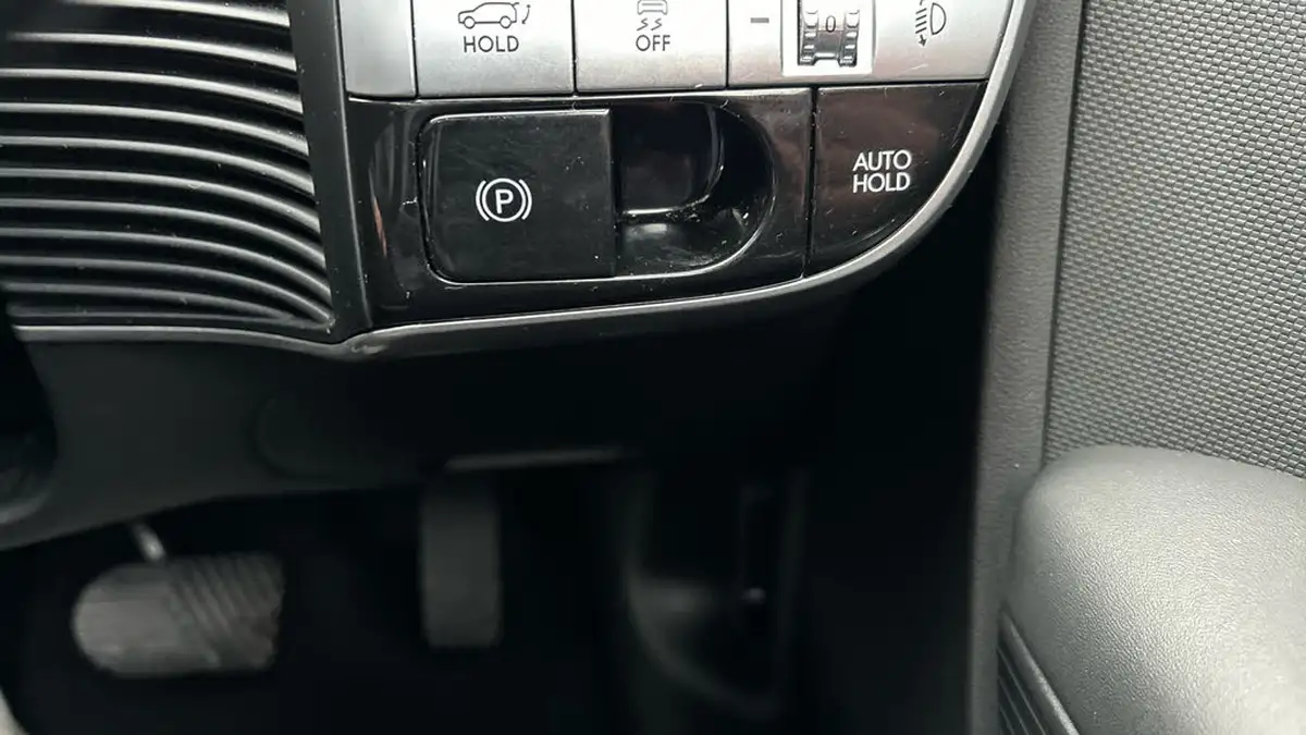 2021-hyundai-ioniq-5-e-premium-217ps-73kwh-rwd-big-22