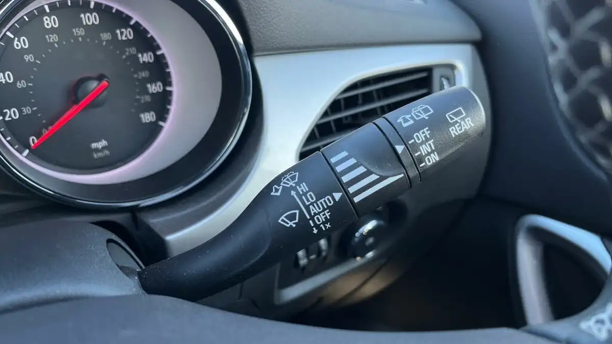 2019-vauxhall-astra-12-turbo-sri-145ps-big-39