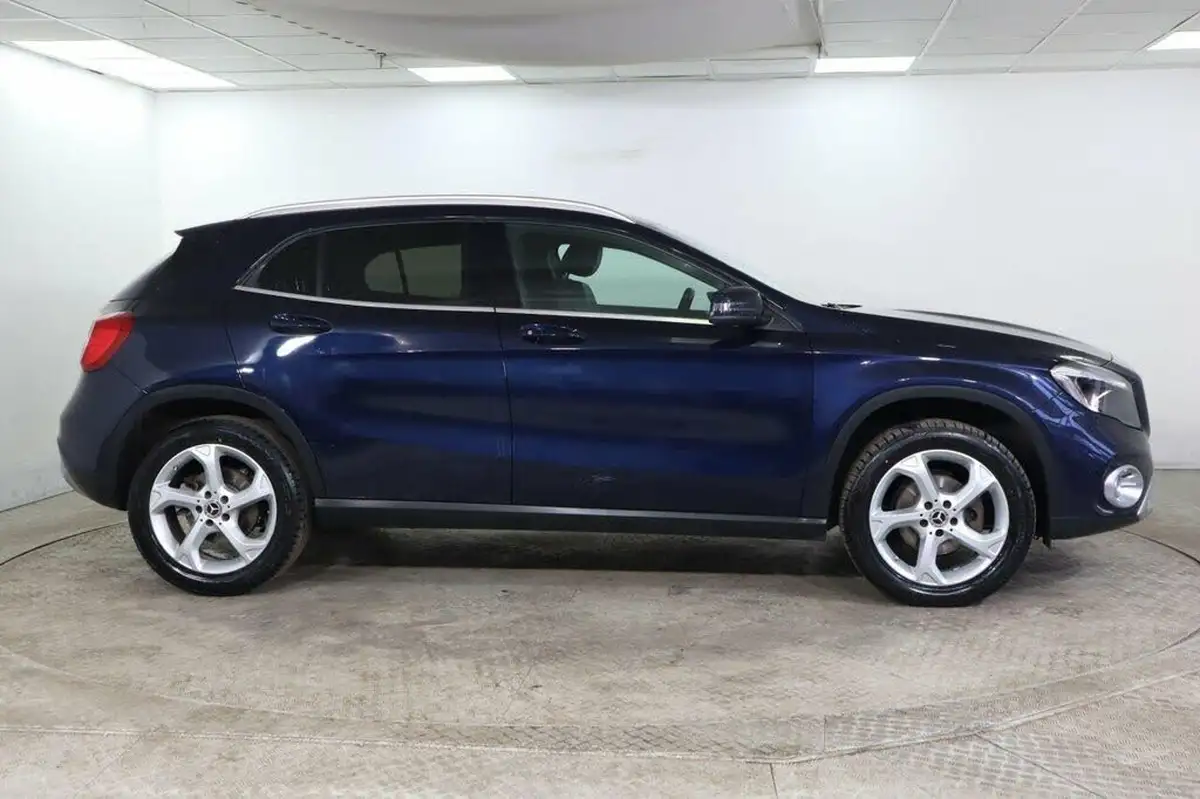 2018-mercedes-benz-gla-class-21d-gla-200d-sport-136ps-executivess-7g-dct-big-8