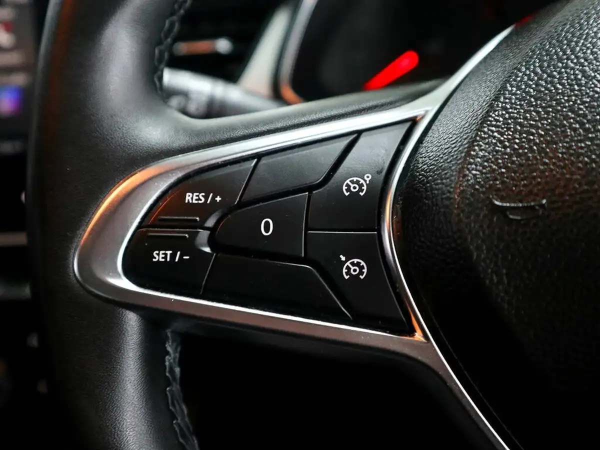2021-renault-captur-13-tce-iconic-edition-big-31