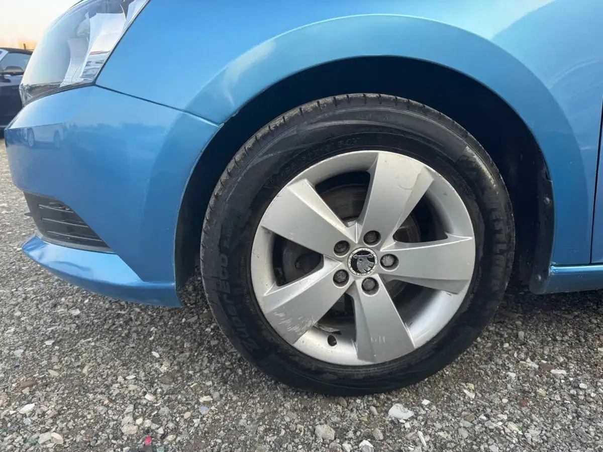 2016-skoda-fabia-14tdi-se-hatchback-big-22