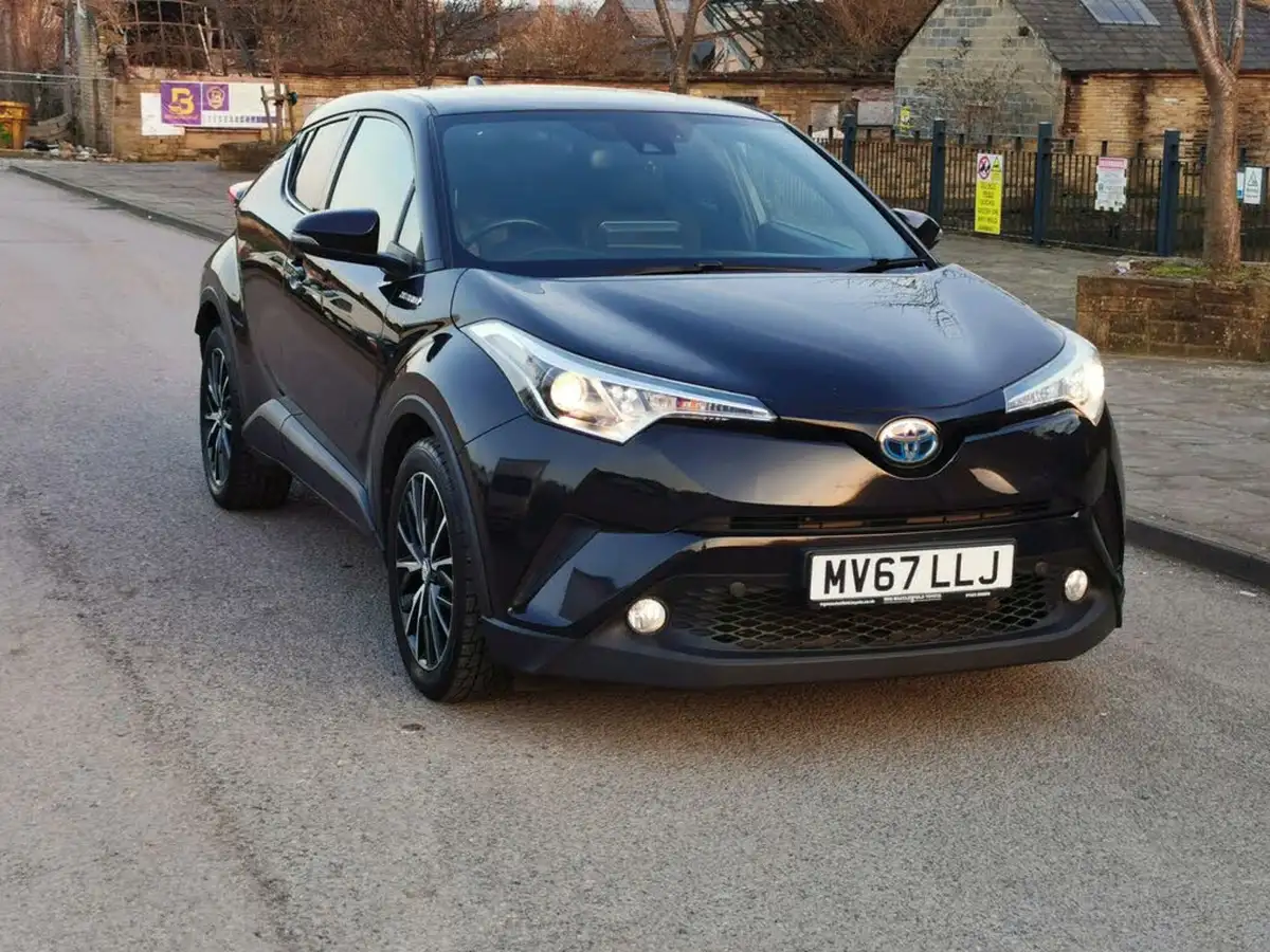 2017-toyota-c-hr-18-vvt-i-excel-big-0
