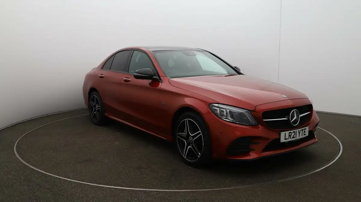 2021-mercedes-benz-c-class-20d-c300de-amg-line-edition-premium-plus-saloon-4d-big-39