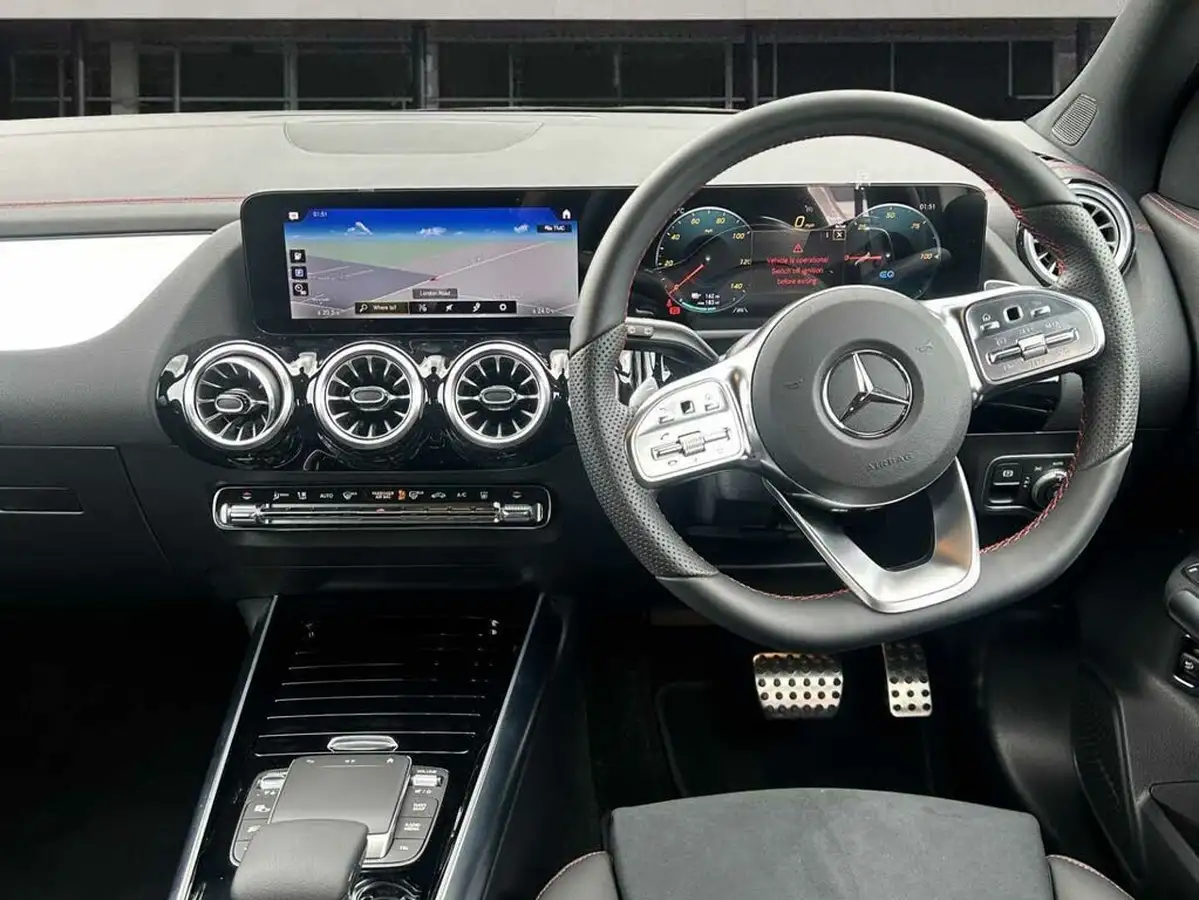 2024-mercedes-benz-eqa-e-eqa-300-amg-line-big-17