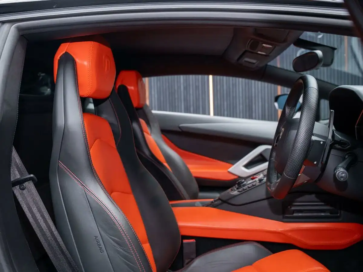 2014-lamborghini-aventador-65-lp-700-4-coupe-big-1