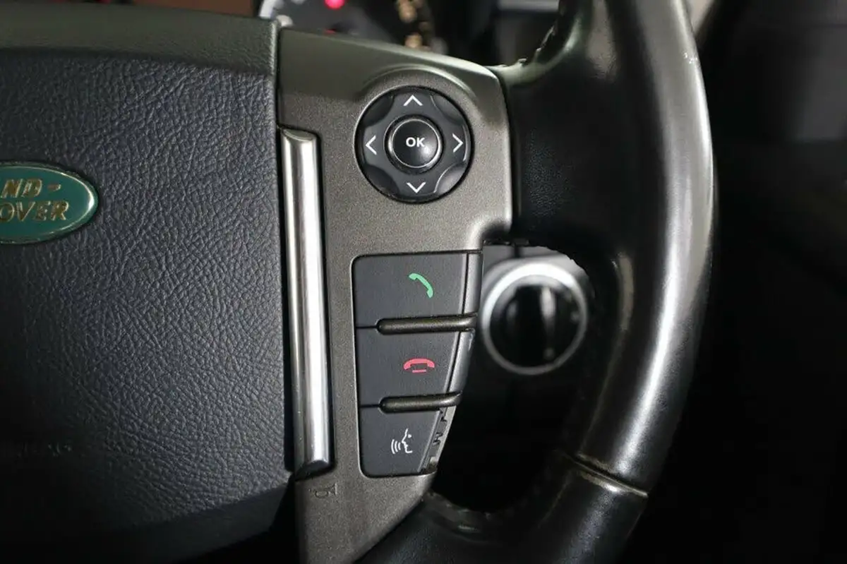 2010-land-rover-discovery-4-30tdv6-xs-big-17