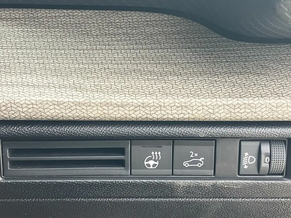 2023-citroen-c5-x-12-puretech-shine-plus-big-44