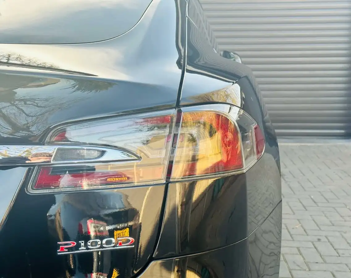 2018-tesla-model-s-e-p100dl-big-26