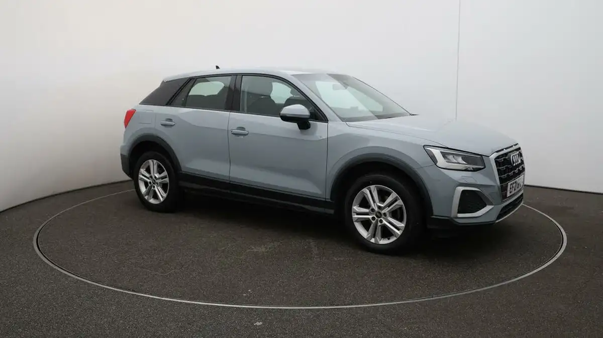2021-audi-q2-10-30-tfsi-sport-big-43