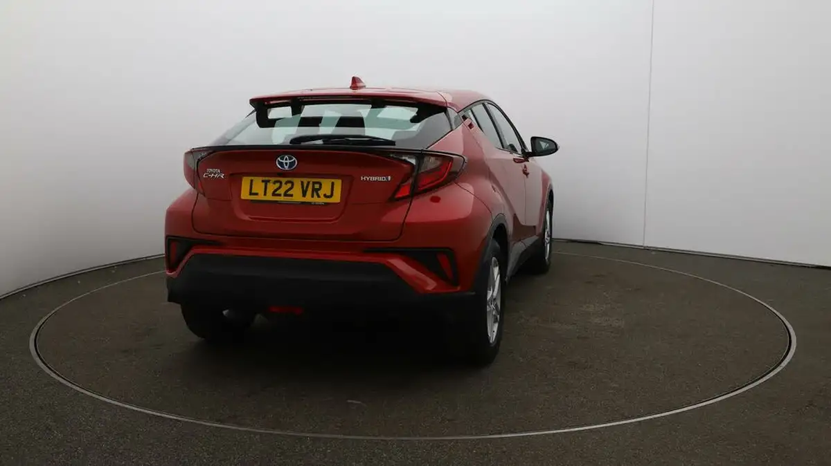 2022-toyota-c-hr-18-vvt-i-icon-big-49