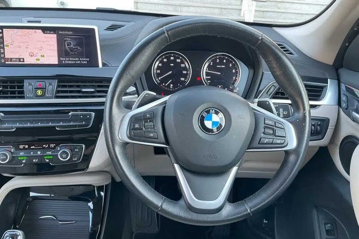 2019-bmw-x1-big-11