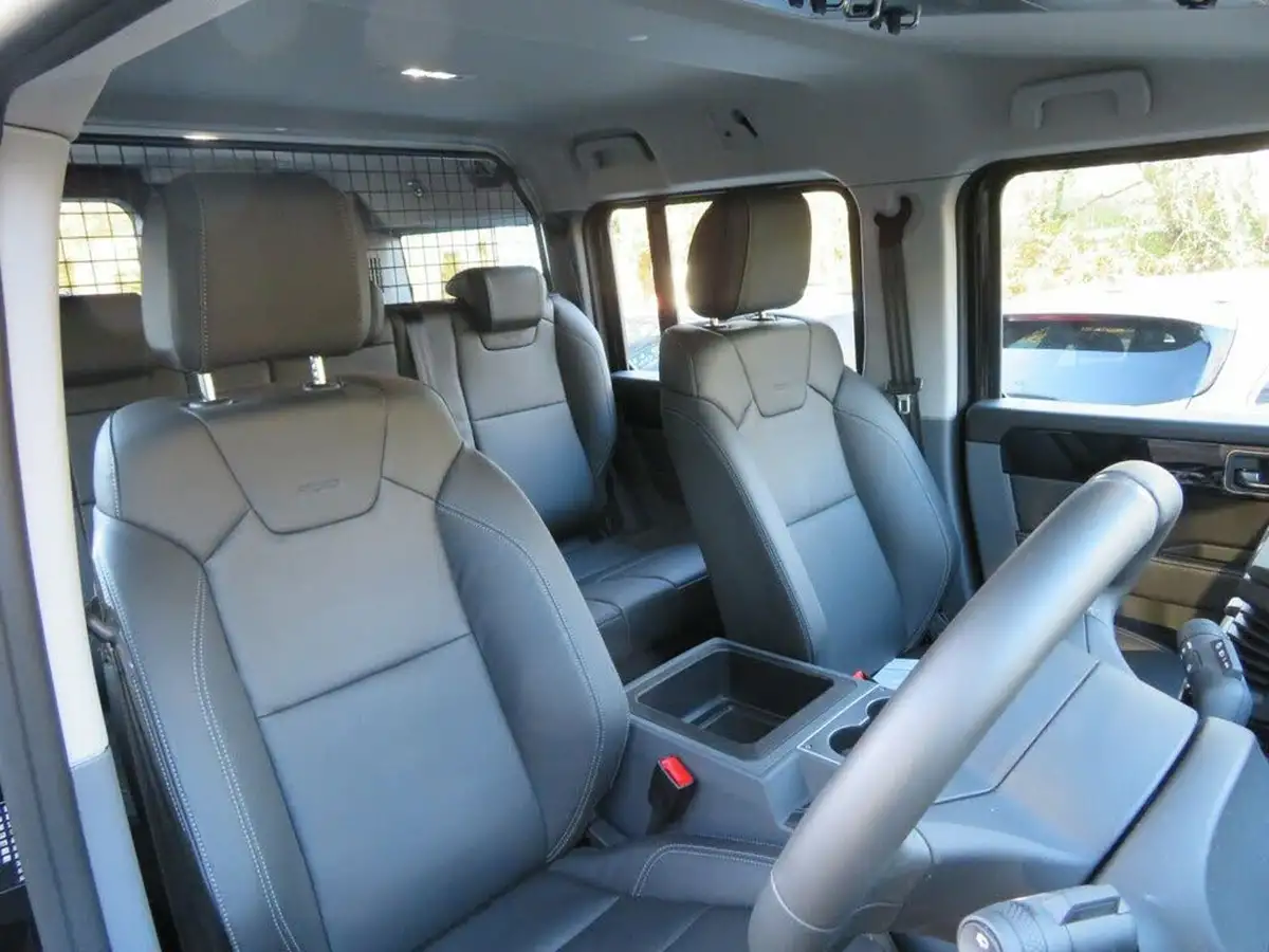 2024-ineos-grenadier-30-286pseu6d2-seat-commercial-panel-van-big-1