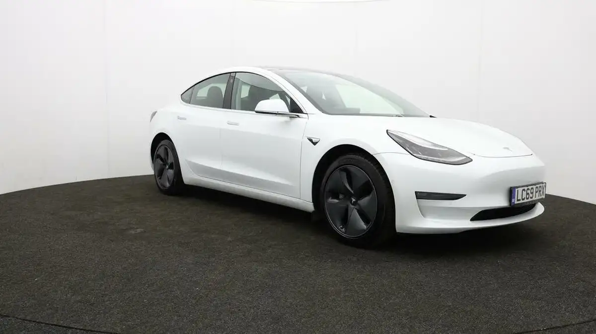 2019-tesla-model-3-e-long-range-4x4-big-40