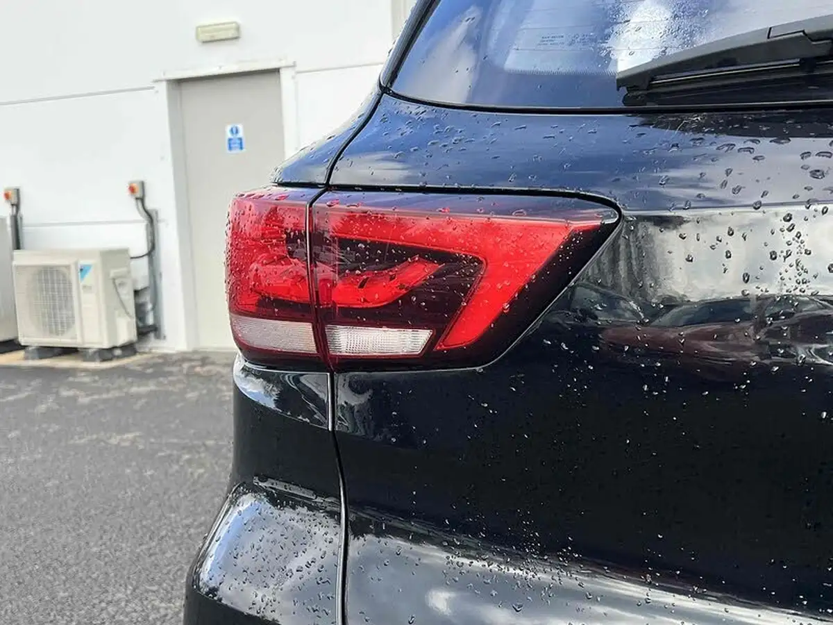 2021-mg-zs-suv-15-vti-tech-exclusive-big-10
