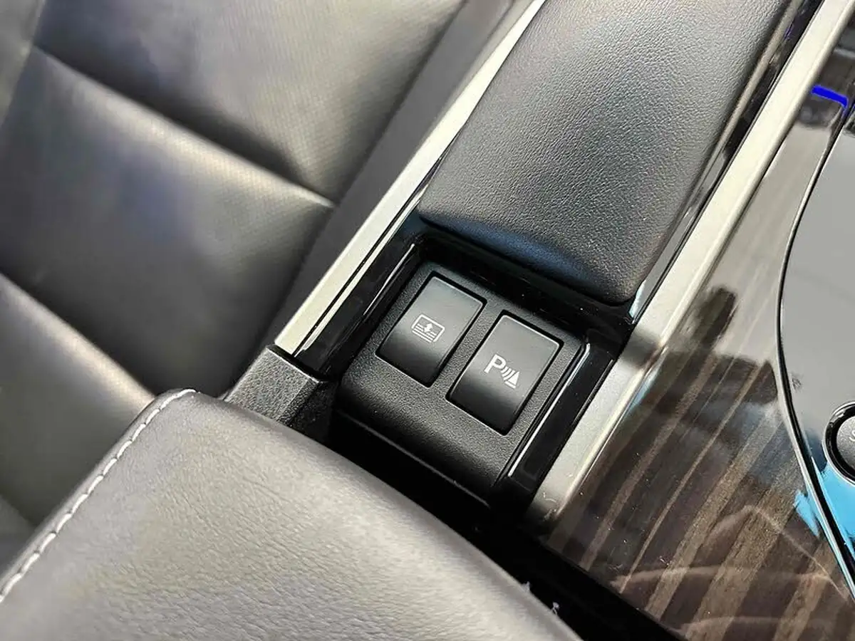 2013-lexus-gs-450h-35-premier-auto-big-36