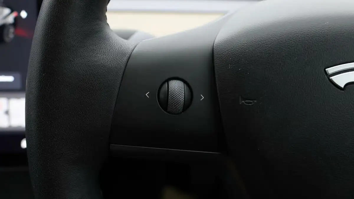 2021-tesla-model-3-e-standard-plus-big-21
