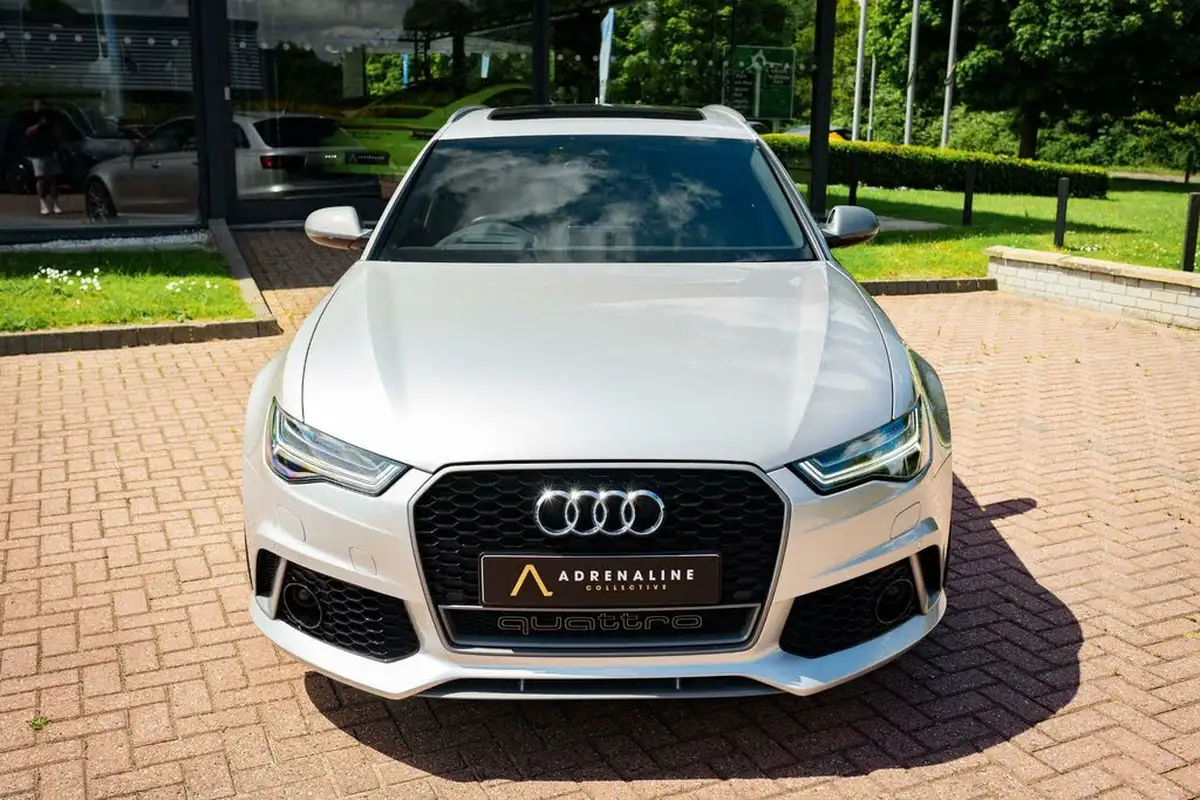 2016-audi-rs6-avant-40-quattro-performance-big-7