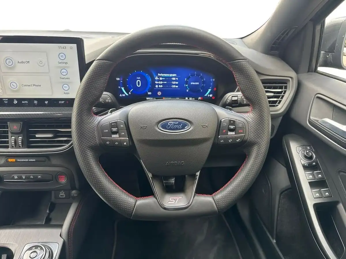 2022-ford-focus-23t-st-hatchback-auto-big-16