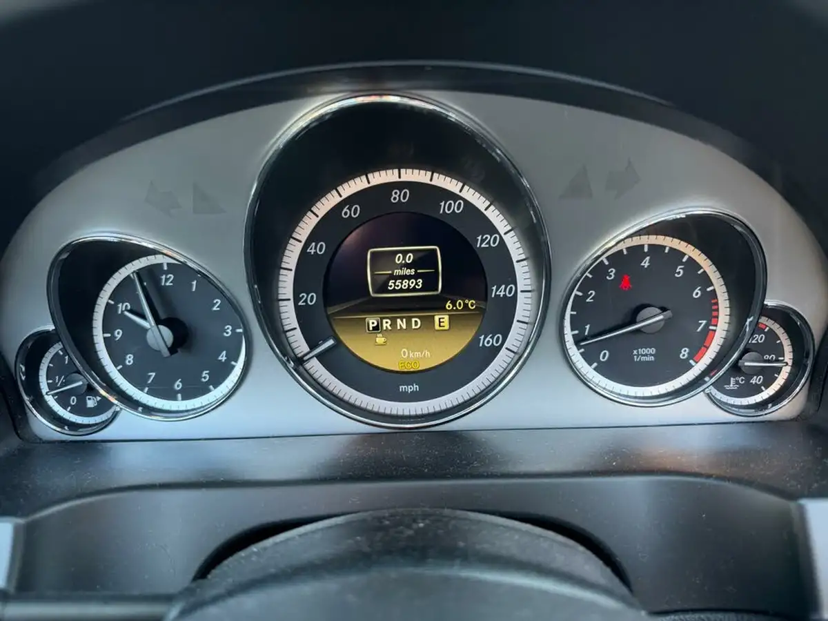 2012-mercedes-benz-e-class-18-e200-sport-184bhp-blueefficiency-cabriolet-2d-7g-tronic-big-20