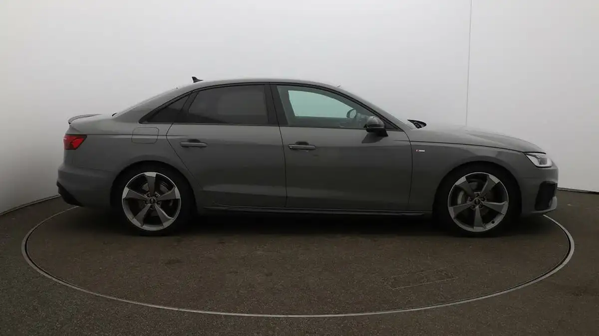 2022-audi-a4-20-40-tfsi-black-edition-big-49