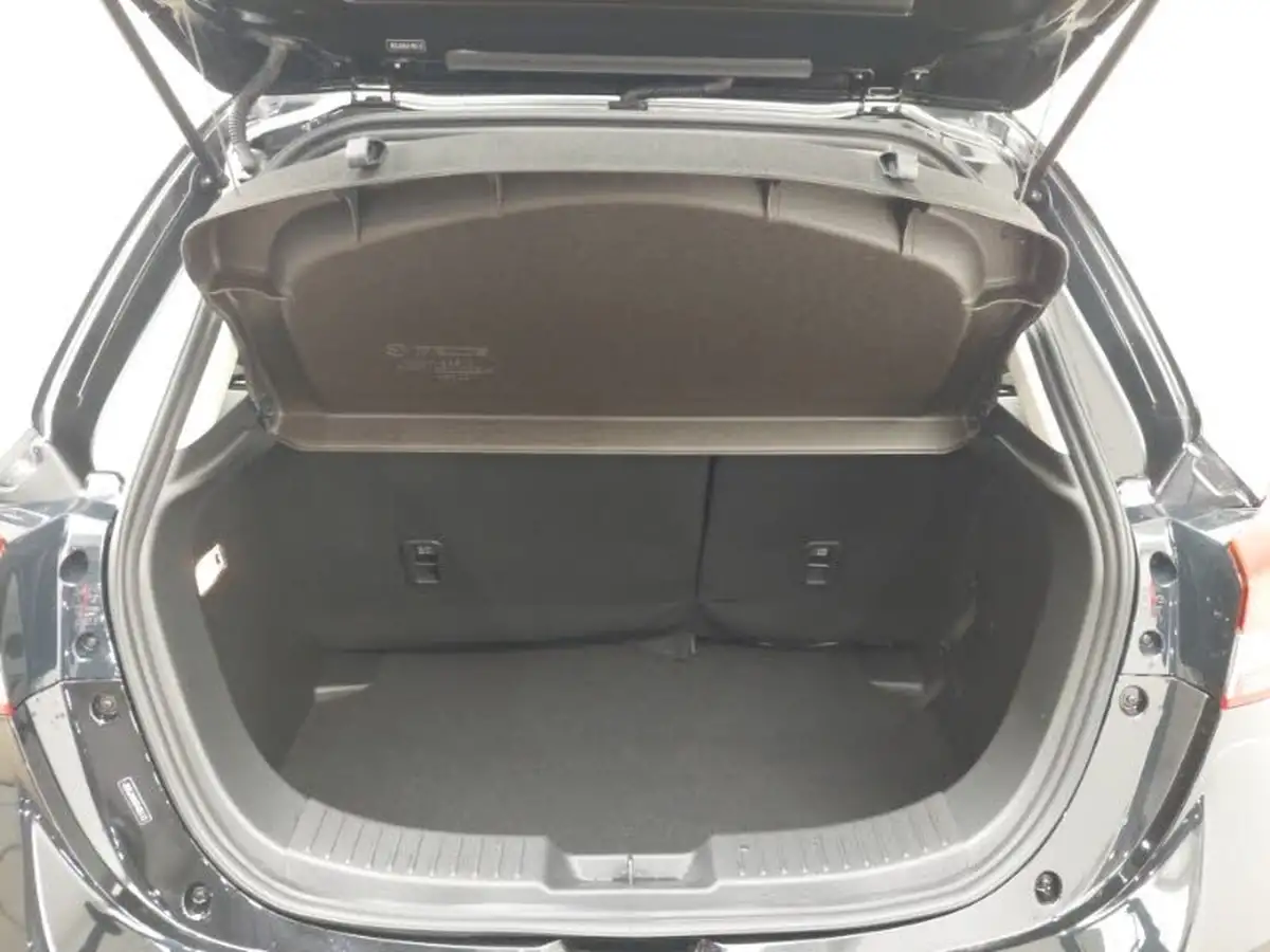 2024-mazda-mazda2-15-skyactiv-g-centre-line-big-7
