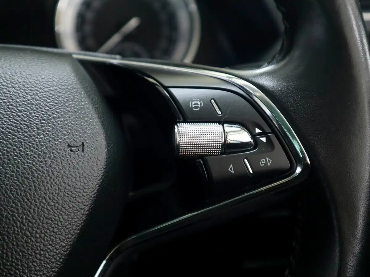 2020-skoda-superb-20tdi-se-l-150ps-estate-dsg-big-39