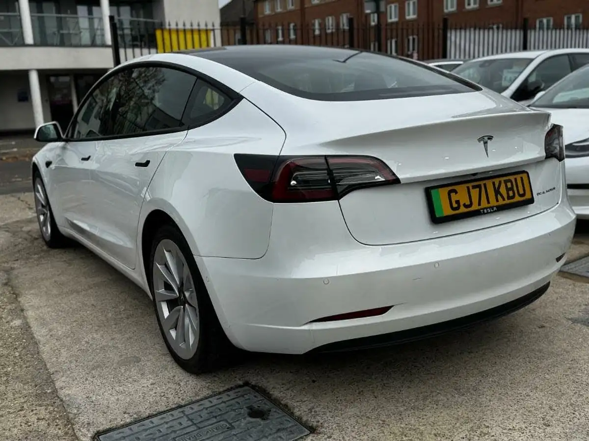 2021-tesla-model-3-e-long-range-awd-big-12