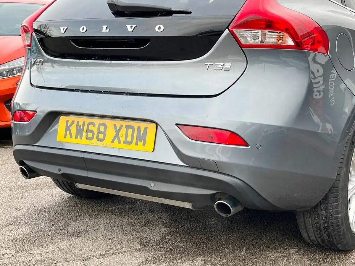 2019-volvo-v40-15-t3-inscription-big-16