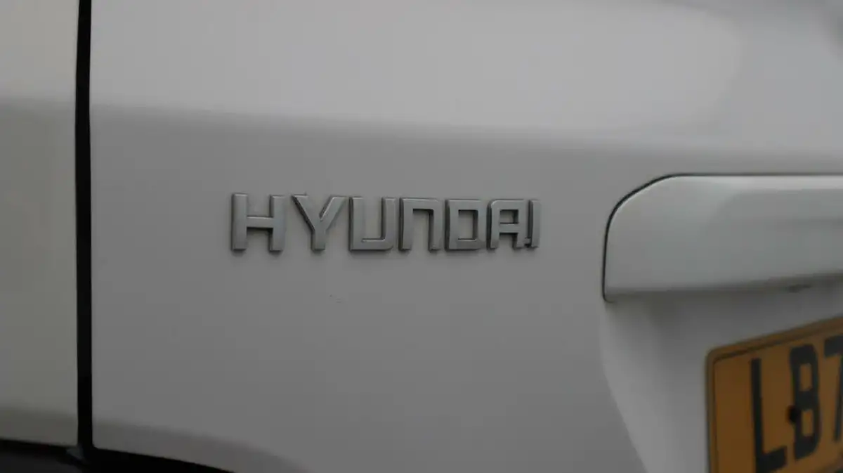 2021-hyundai-kona-e-premium-204ps-64kwh-7kw-obc-big-20