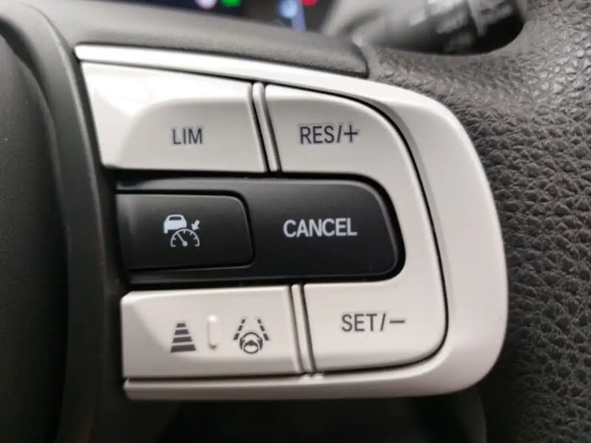 2021-honda-jazz-15-i-mmd-sr-107ps-big-16