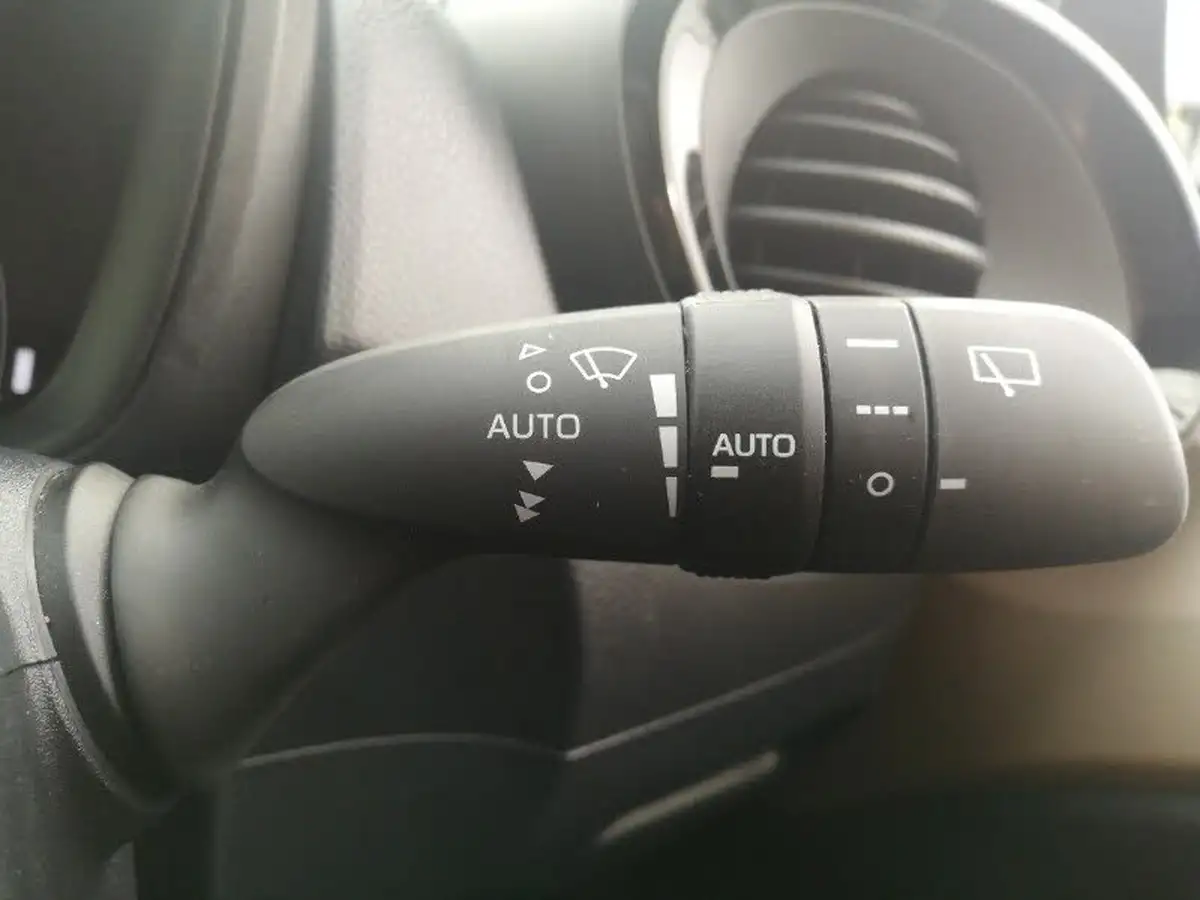 2023-toyota-aygo-x-10-vvt-i-exclusive-big-17