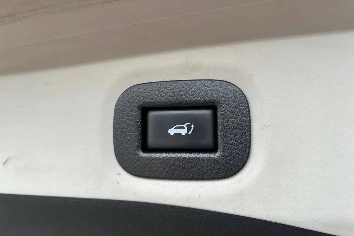 2016-nissan-x-trail-16-dig-t-tekna-big-13