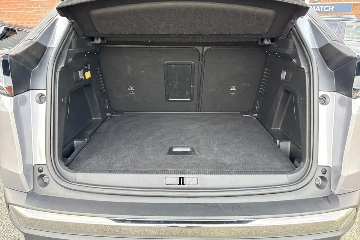 2021-peugeot-3008-suv-12-puretech-allure-premium-big-6