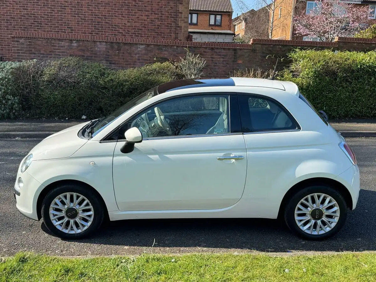 2014-fiat-500-12-lounge-big-3