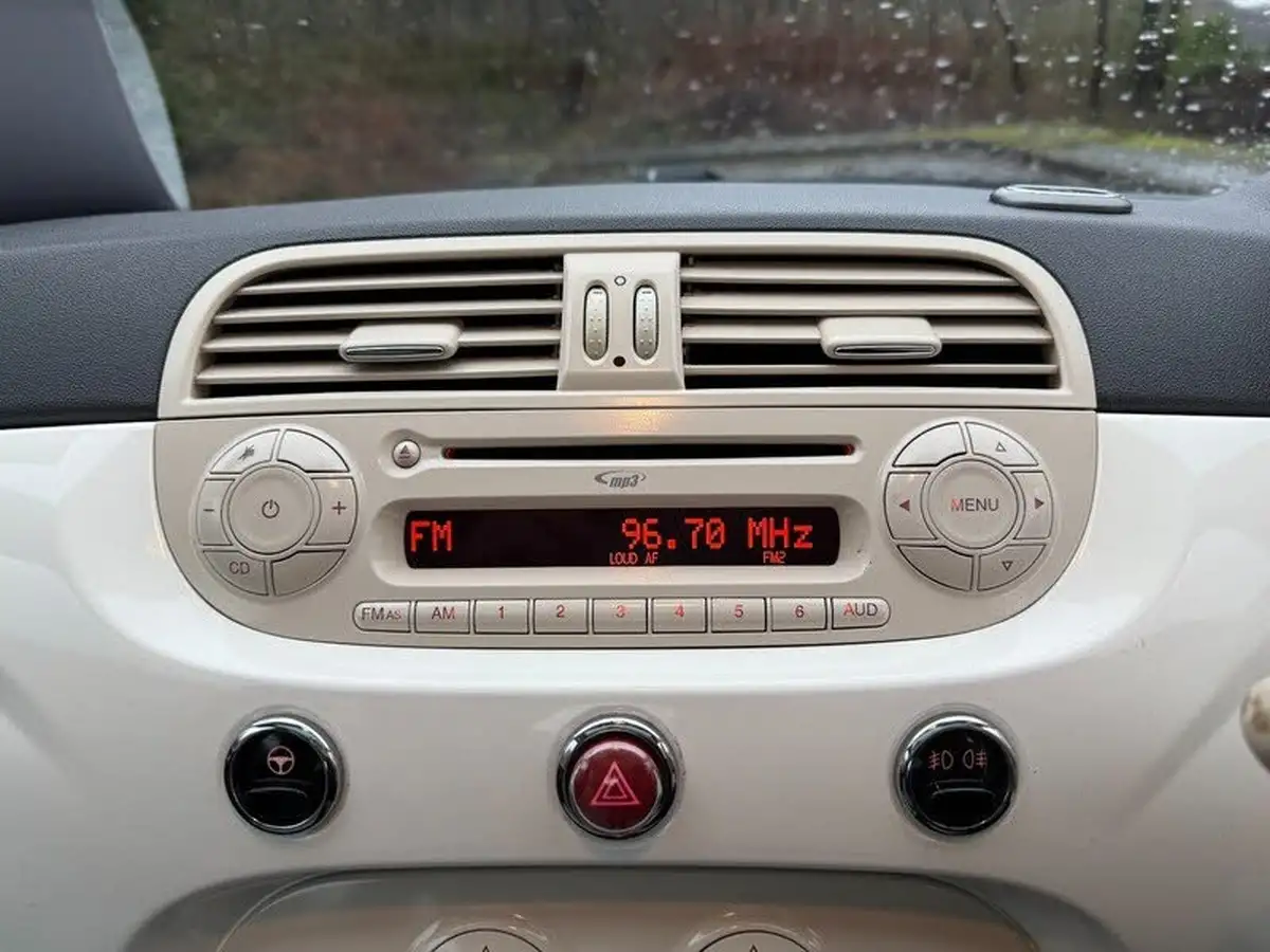 2015-fiat-500-12-lounge-ss-big-8