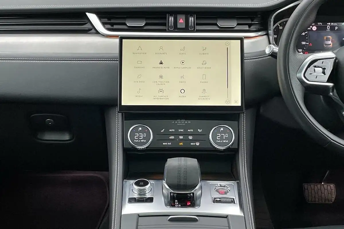 2022-jaguar-f-pace-20-d200-r-dynamic-s-big-35