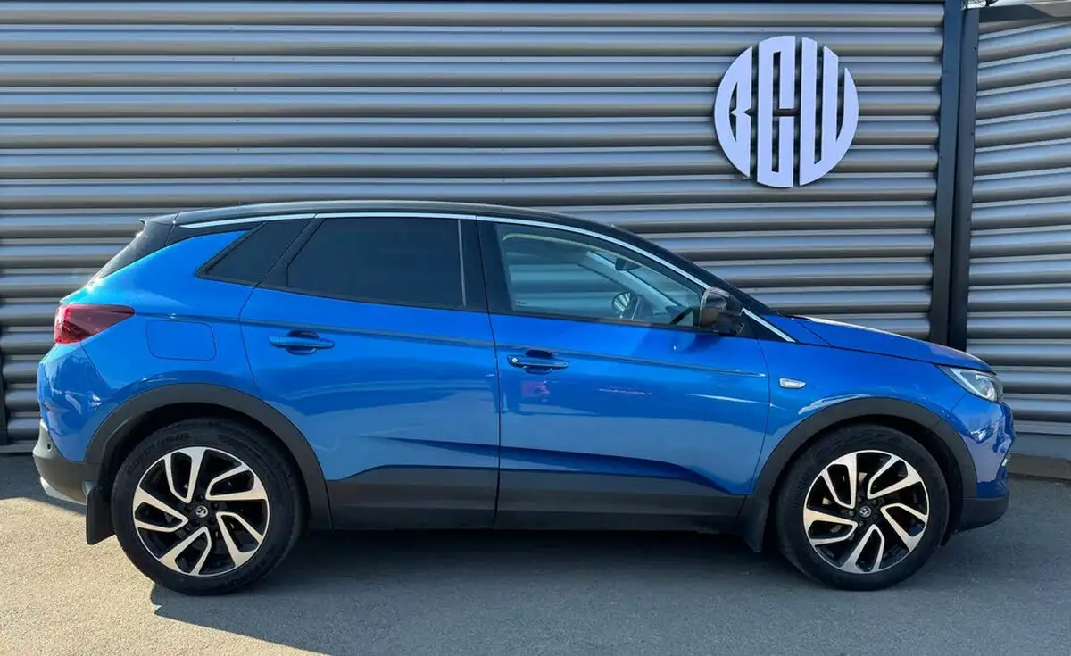 2019-vauxhall-grandland-x-15td-elite-nav-ss-blueinjection-big-3