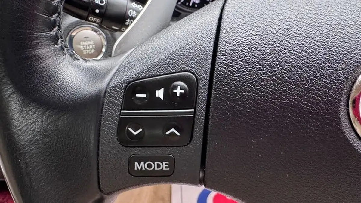 2007-lexus-is-250-25-se-l-auto-big-22