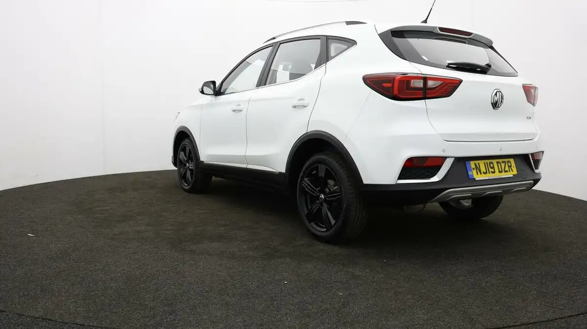 2019-mg-zs-suv-15-vti-tech-exclusive-105bhp-big-76