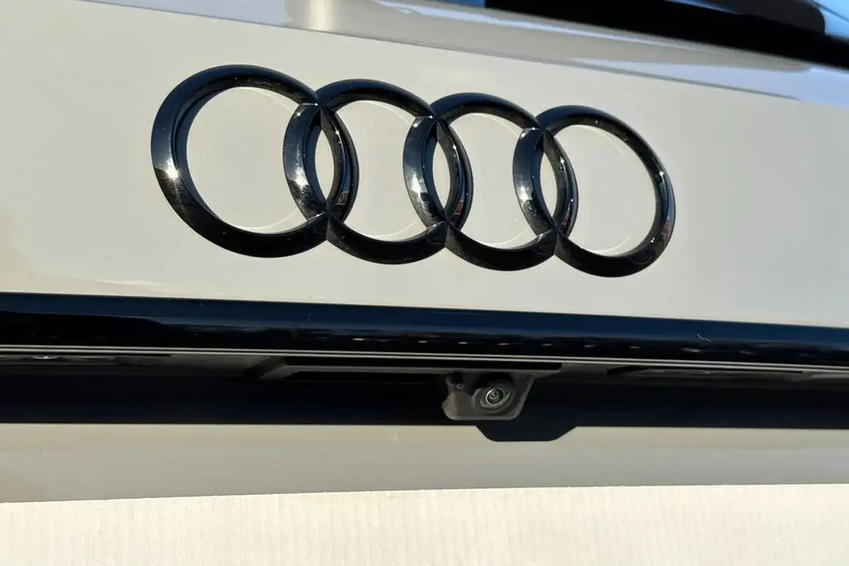 2024-audi-rs4-avant-29-tfsi-carbon-black-big-37