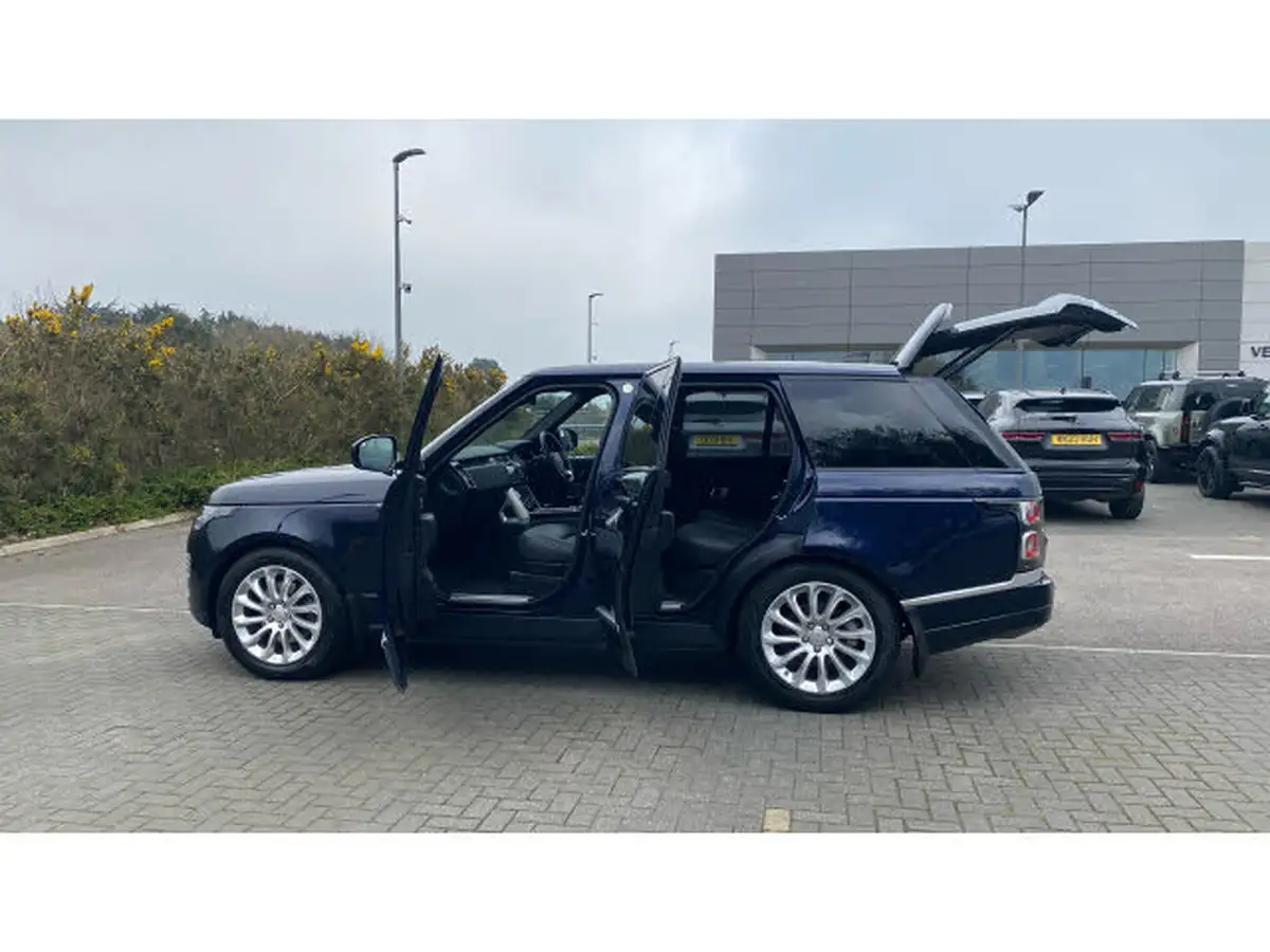 2020-land-rover-range-rover-30-sdv6-vogue-big-29