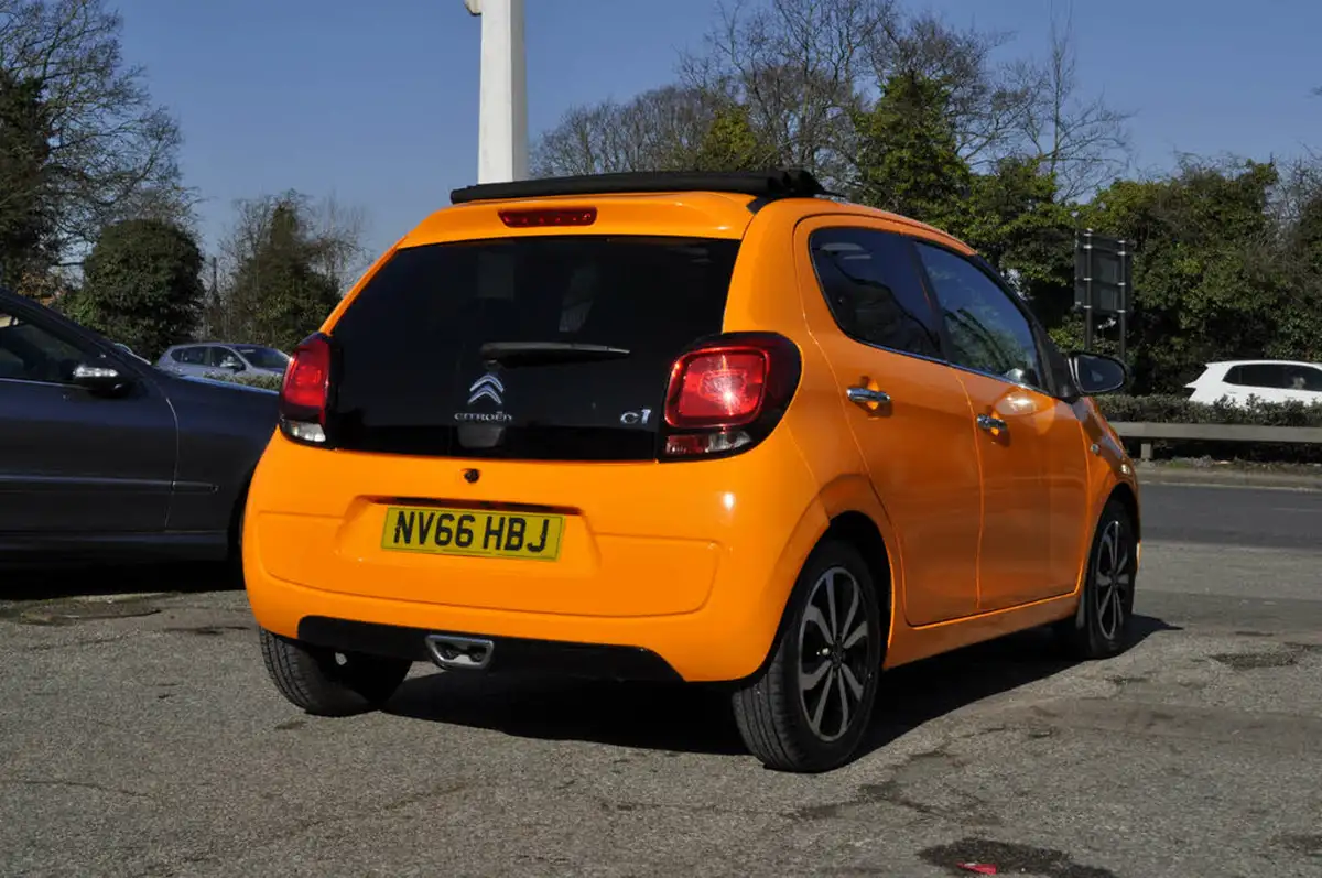 2016-citroen-c1-12-puretech-airscape-flair-5d-big-27