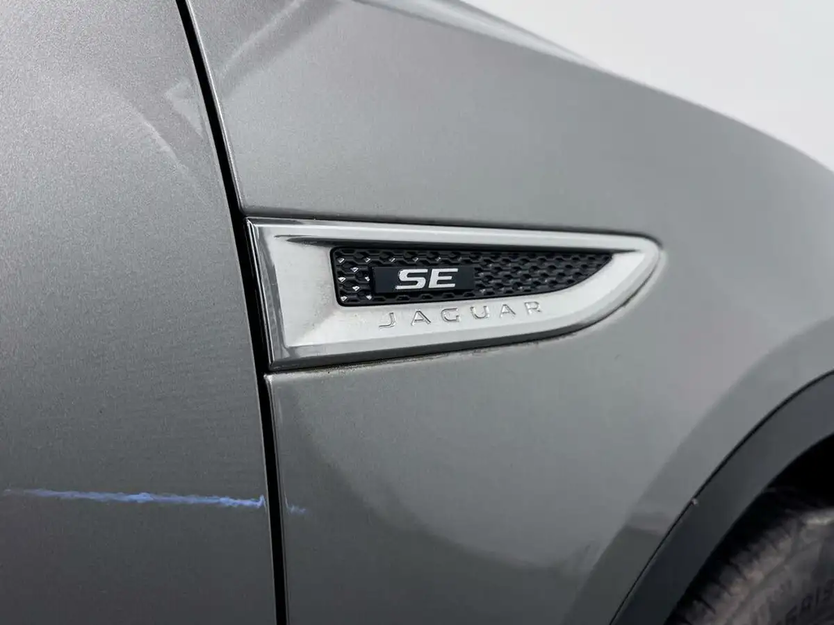 2019-jaguar-e-pace-20-i4d-r-dynamic-se-180ps-awd-auto-big-22